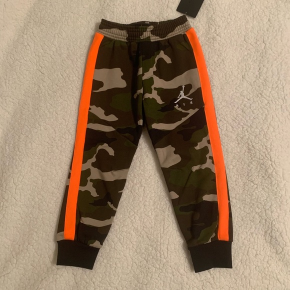 boys nike camo pants